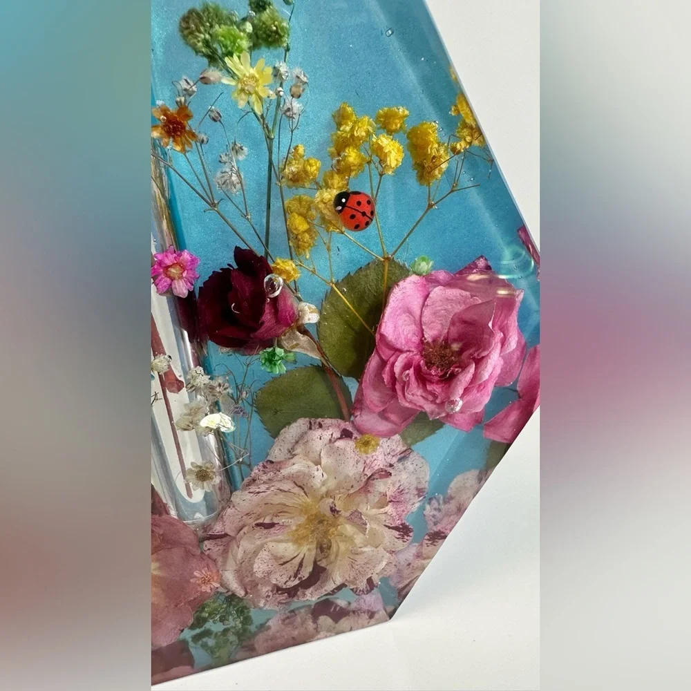 Real Dried Flower Resin Vase